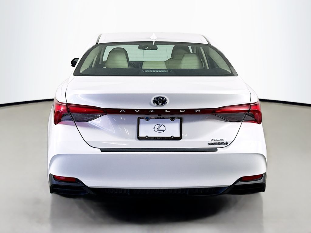 Thumbnail: 2021 Toyota Avalon - 6