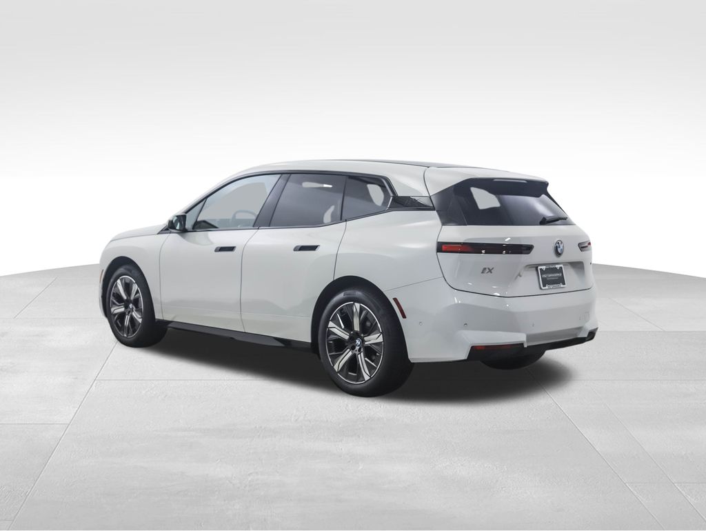 Thumbnail: 2026 BMW iX - 4