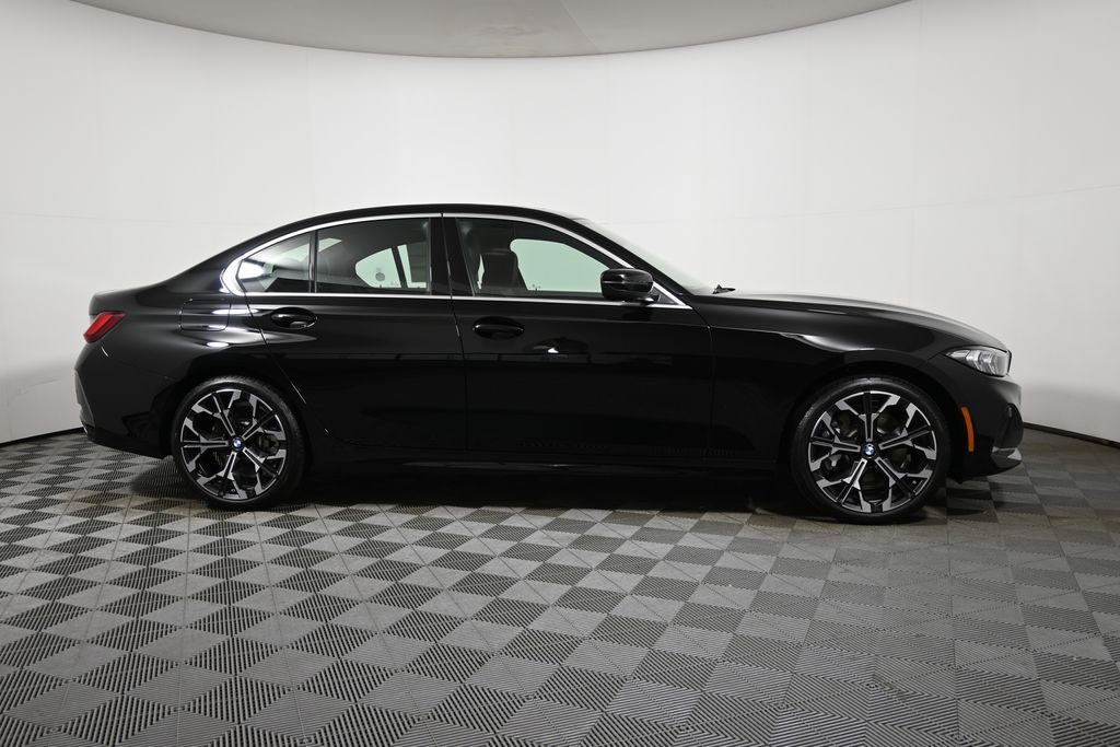 Thumbnail: 2026 BMW 3 Series - 8