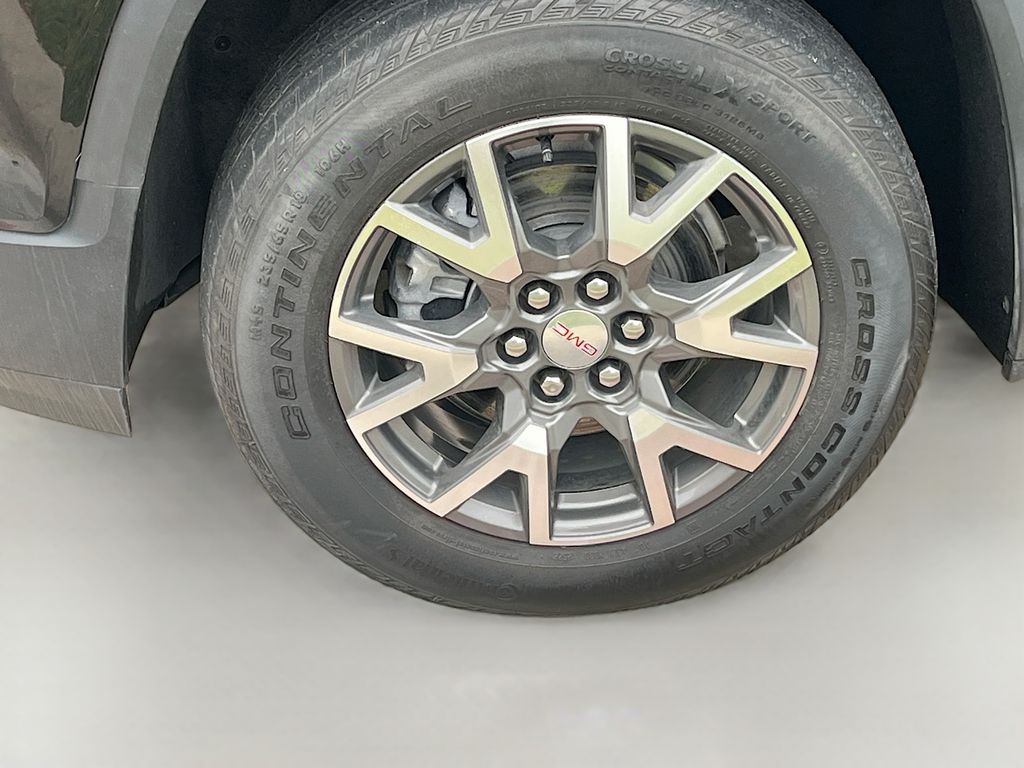 Used 2023 Black GMC SLE image 30