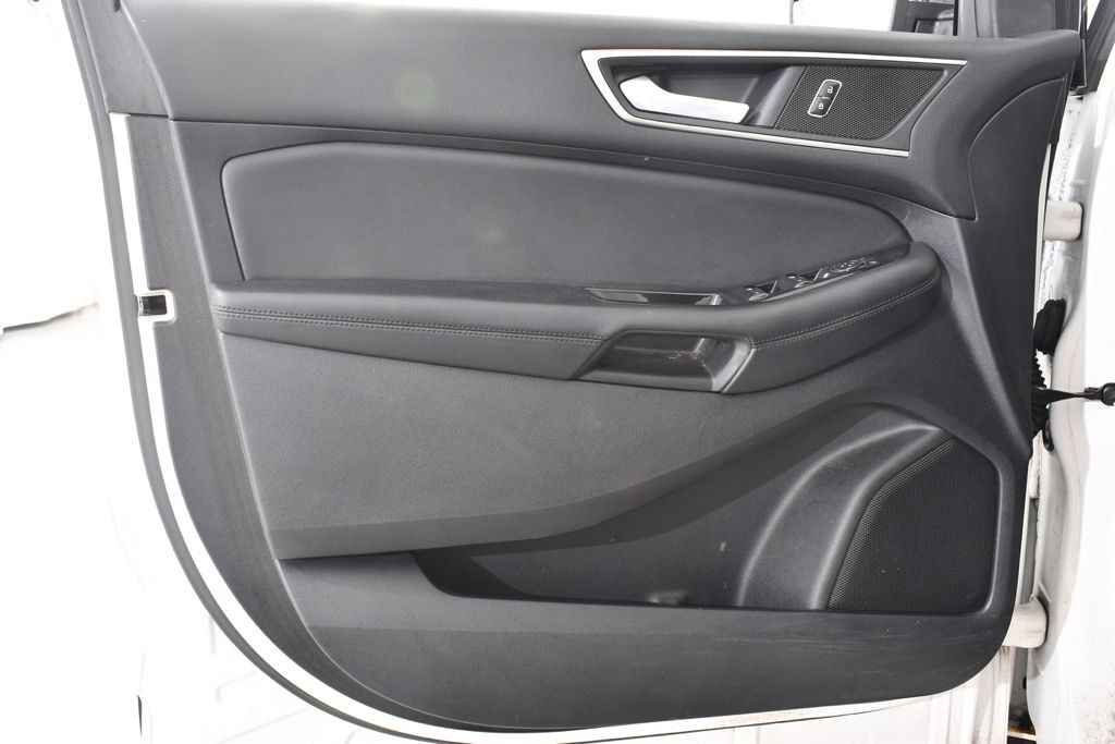 Used 2016 White Ford SEL image 24