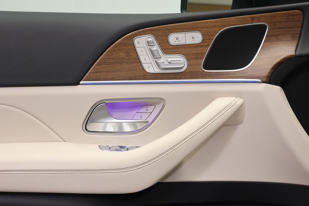 Thumbnail: 2026 Mercedes-Benz GLE - 32