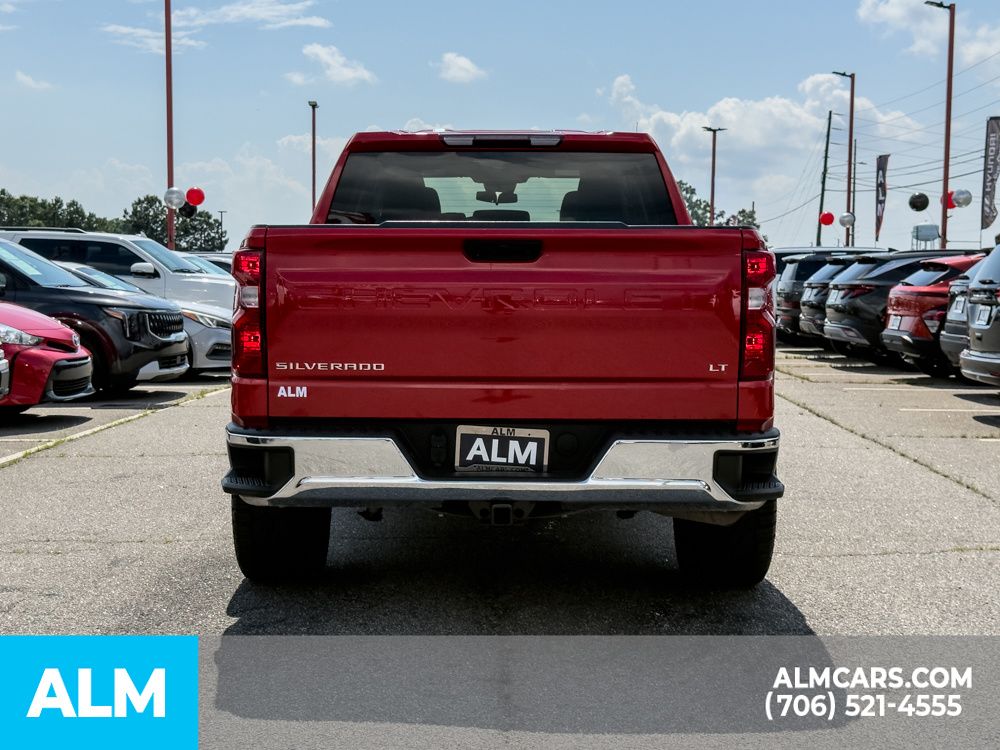 Used 2025 Red Chevrolet LT image 5