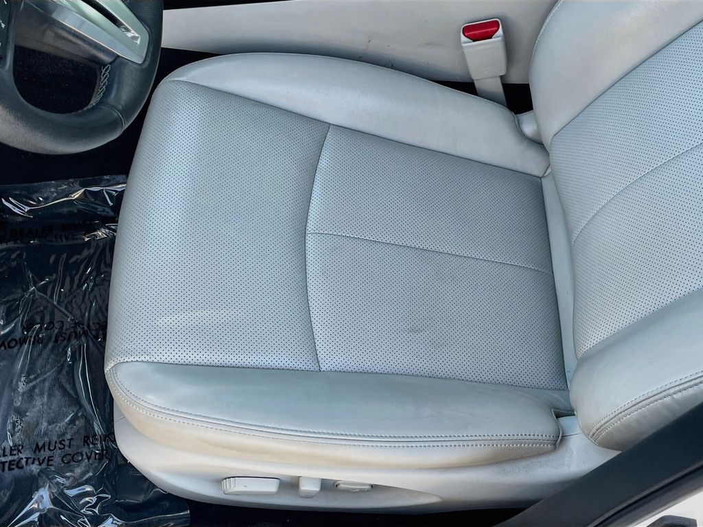 2022 INFINITI Q50 LUXE White at AutoSavvy Houston Northwest