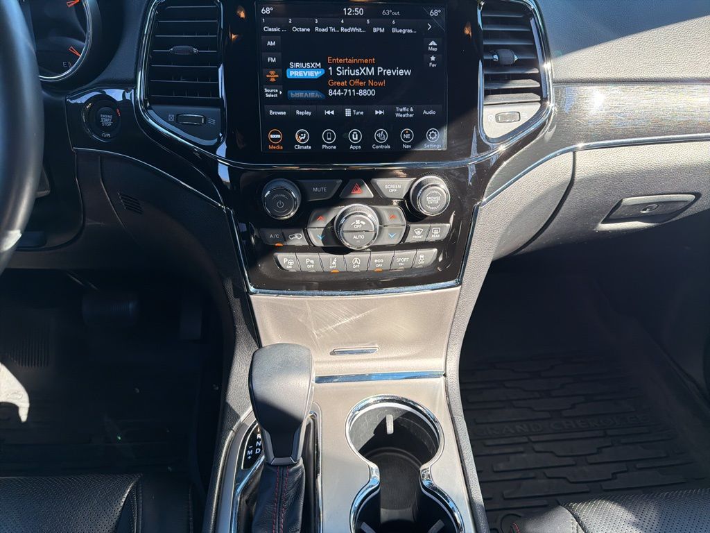 Thumbnail: 2019 Jeep Grand Cherokee - 16