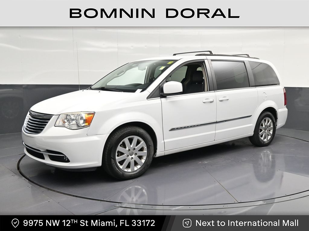 Bright White Clearcoat 2016 Chrysler Town & Country Touring FWD Minivan Front-Wheel Drive 6-Speed Automatic