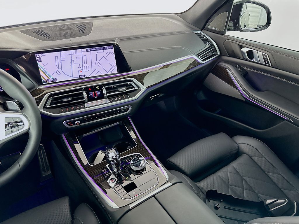 Thumbnail: 2023 BMW X5 - 24