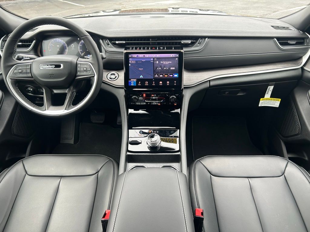 new 2025 Jeep Grand Cherokee L car, priced at $48,220