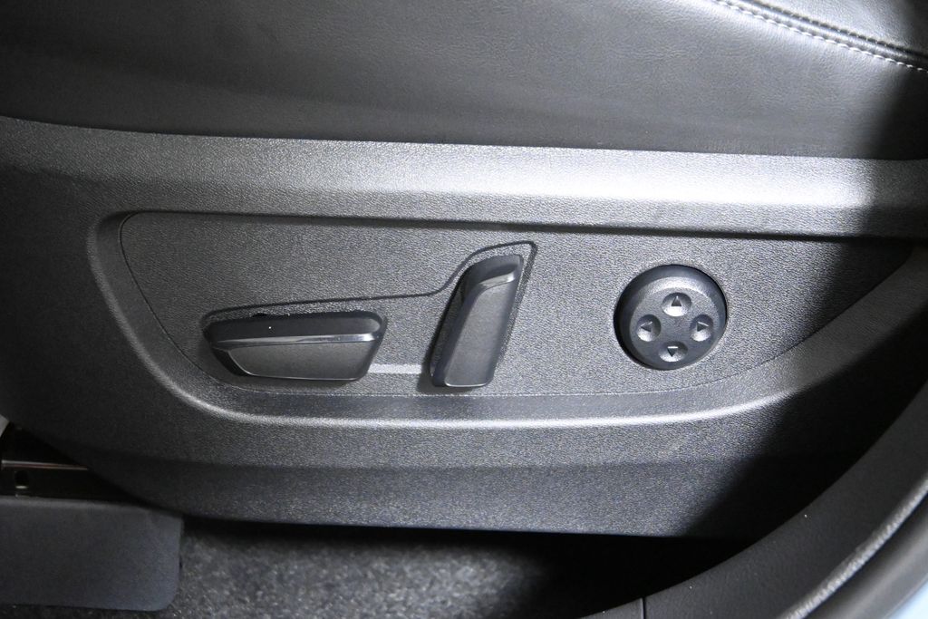 Thumbnail: 2025 INFINITI QX55 - 30