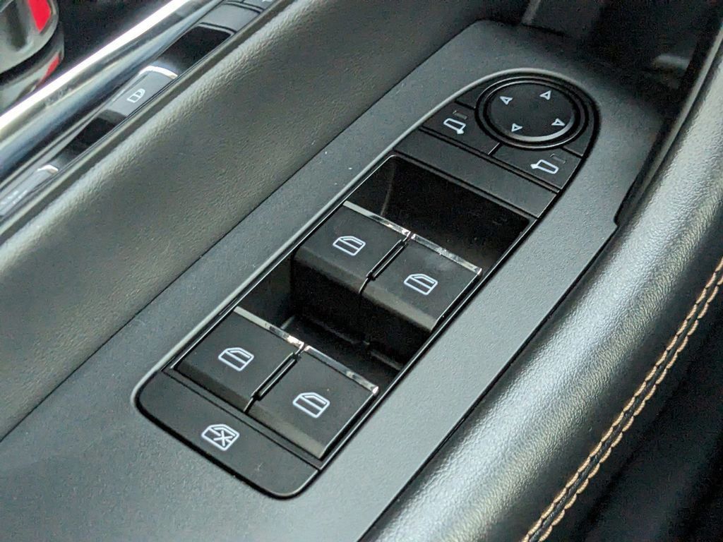 2025 Mazda CX-90 PHEV Preferred Package
