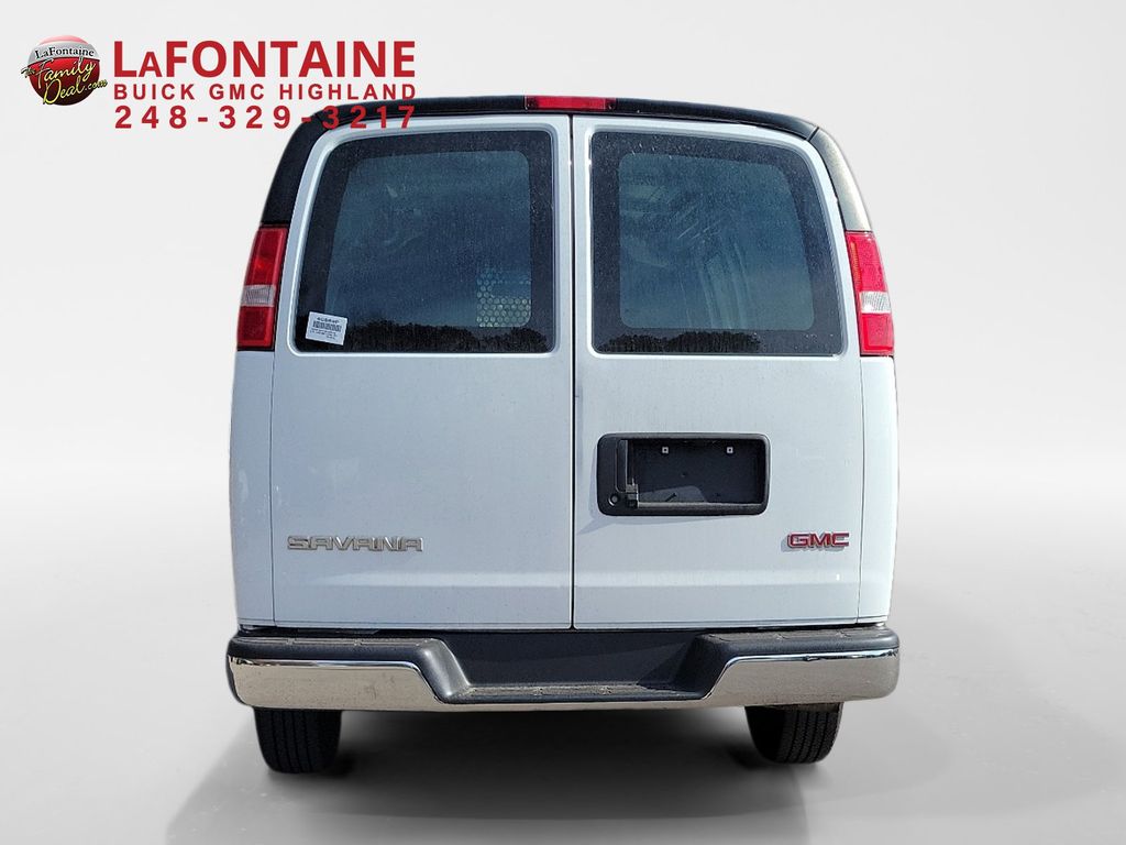 2022 GMC Savana 2500 Work Van 6