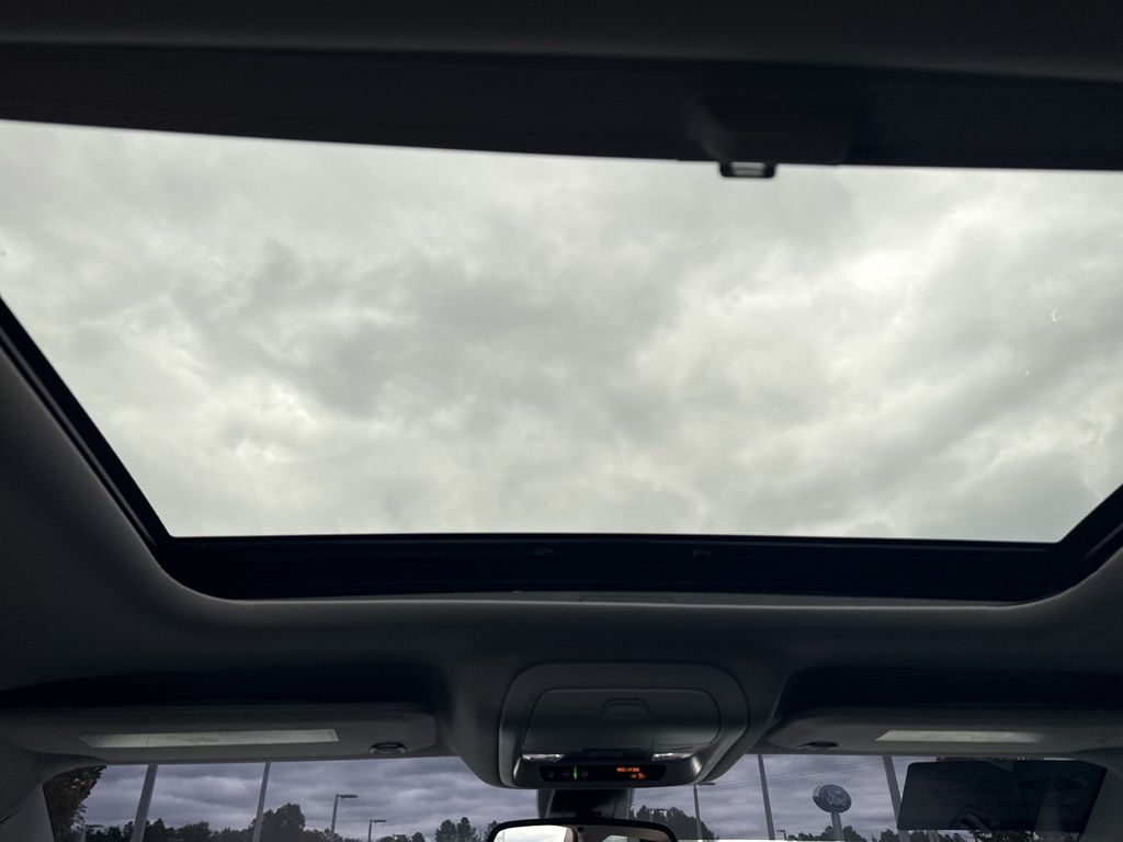 2023 GMC Acadia AWD AT4