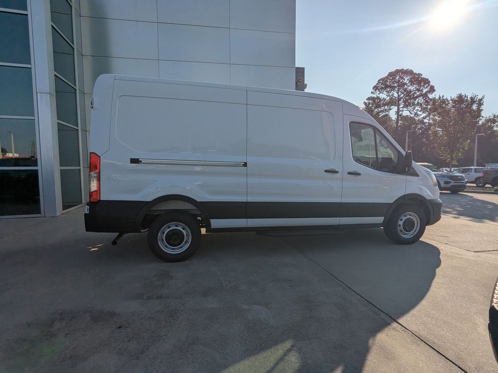 2025 Ford Transit 250