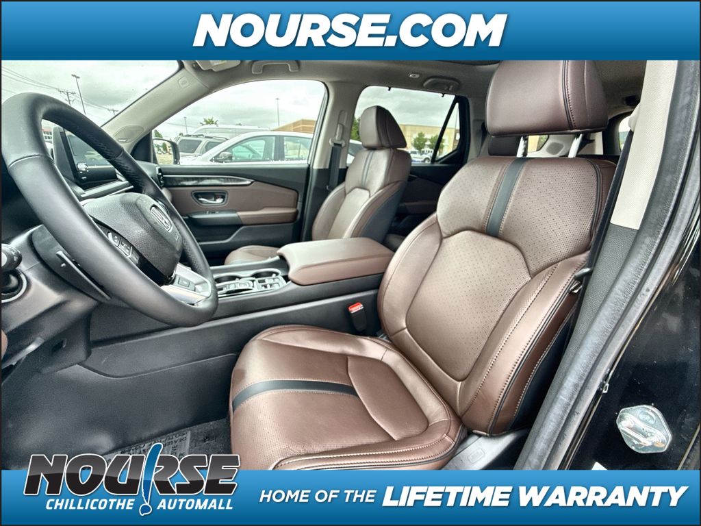 2025 Honda Pilot Elite photo