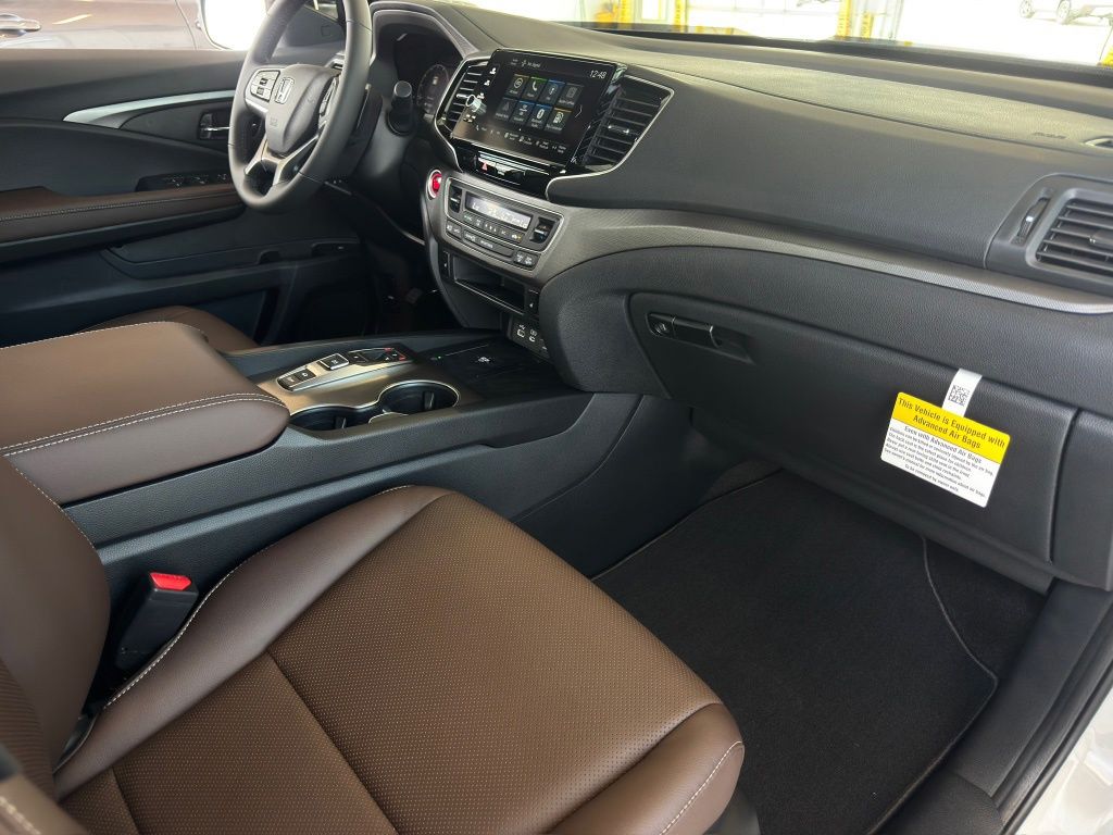 2026 Honda Ridgeline RTL White at Classic Honda Galveston