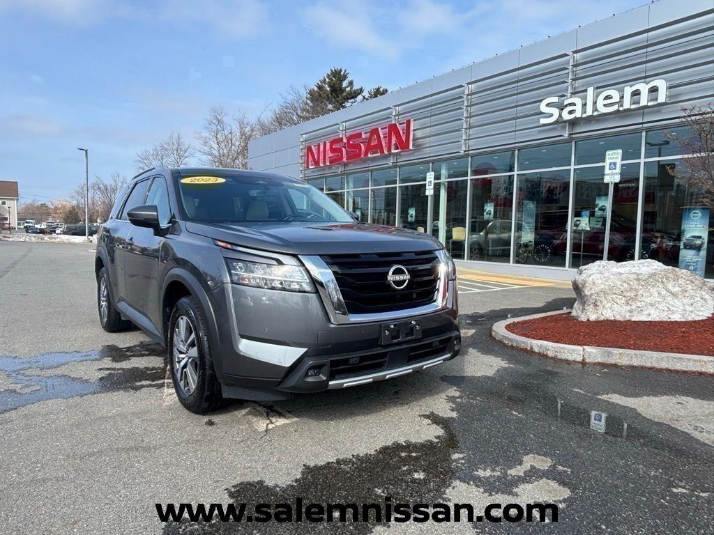Gray (Gun Metallic) 2023 Nissan Pathfinder SL 4WD SUV / Crossover All-Wheel Drive 9-Speed Automatic