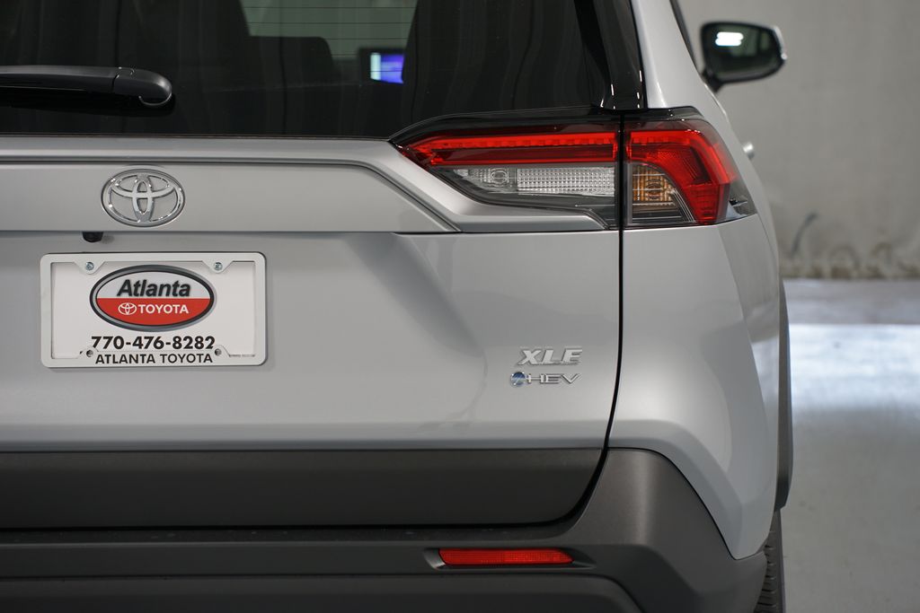 Thumbnail: 2025 Toyota RAV4 - 10