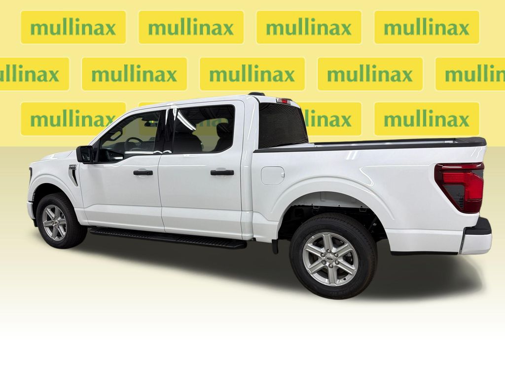 New 2026 White Ford XLT image 10