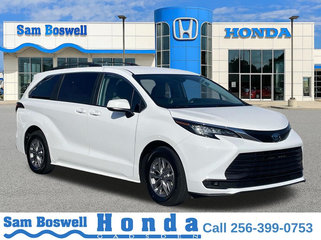 Ice 2023 Toyota Sienna LE 8-Passenger FWD Minivan Front-Wheel Drive Continuously Variable Transmission