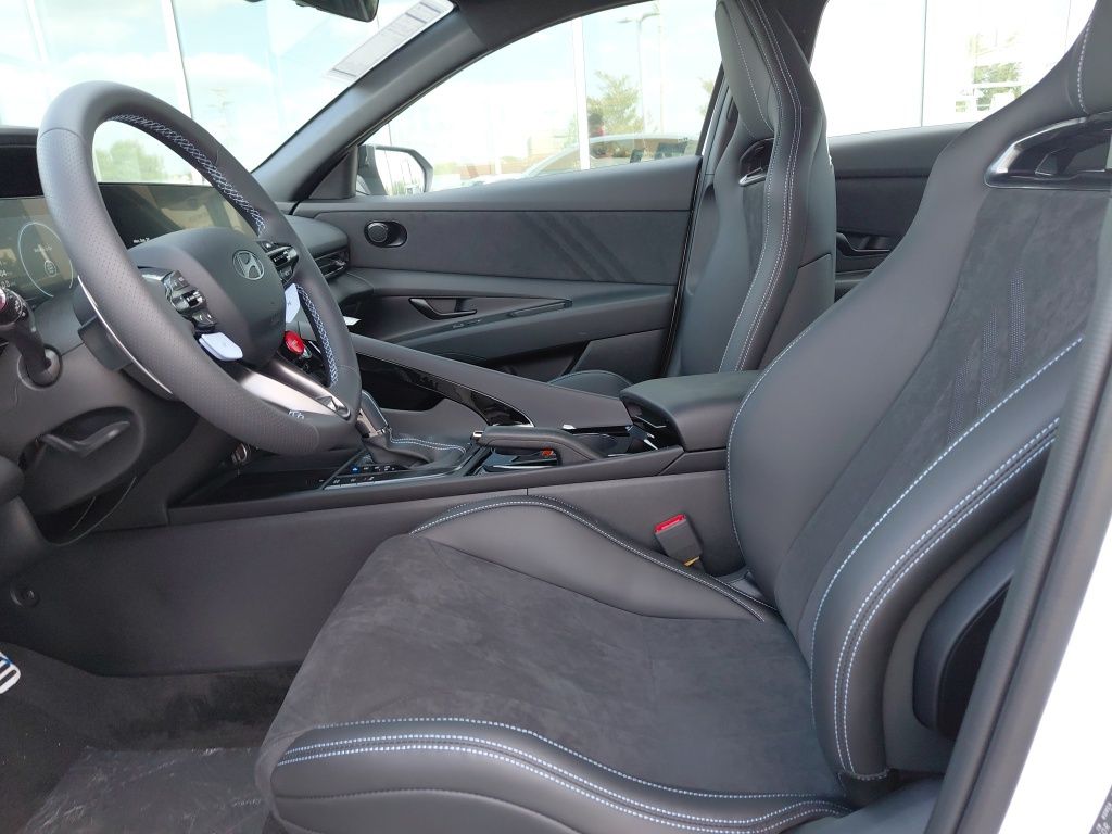 Thumbnail: 2025 Hyundai Elantra - 16