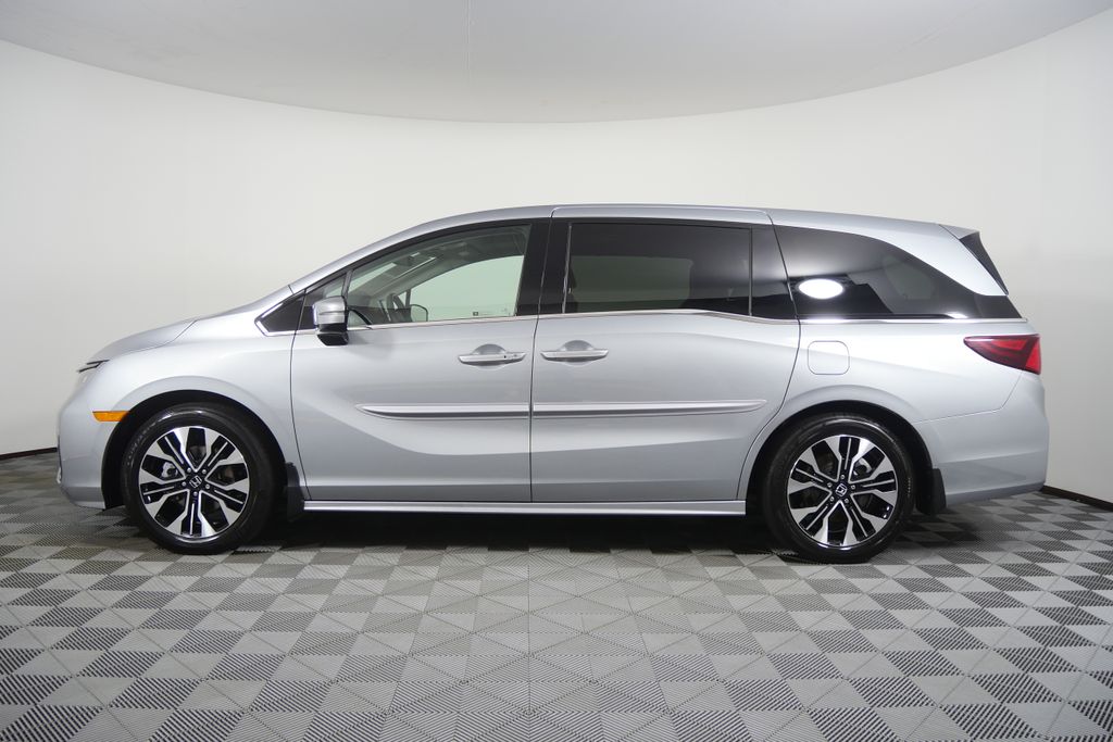 Thumbnail: 2025 Honda Odyssey - 2
