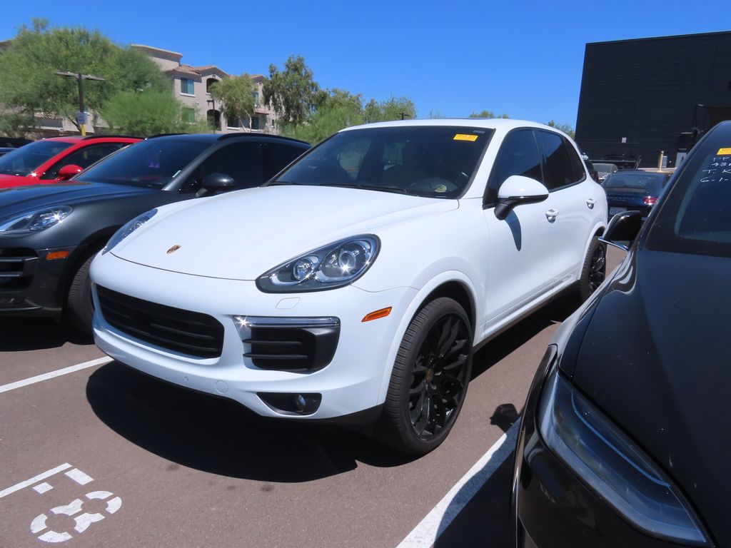 Thumbnail: 2017 Porsche Cayenne - 2