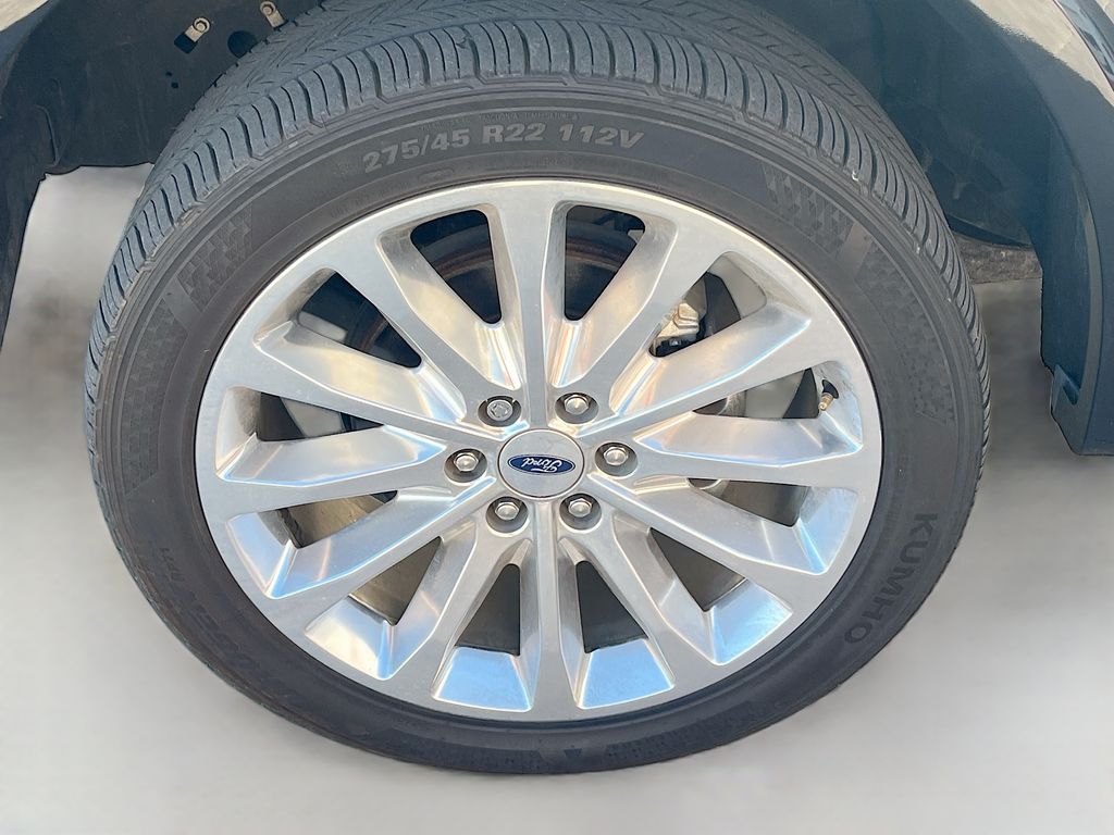 Used 2020 Black Ford Limited image 32