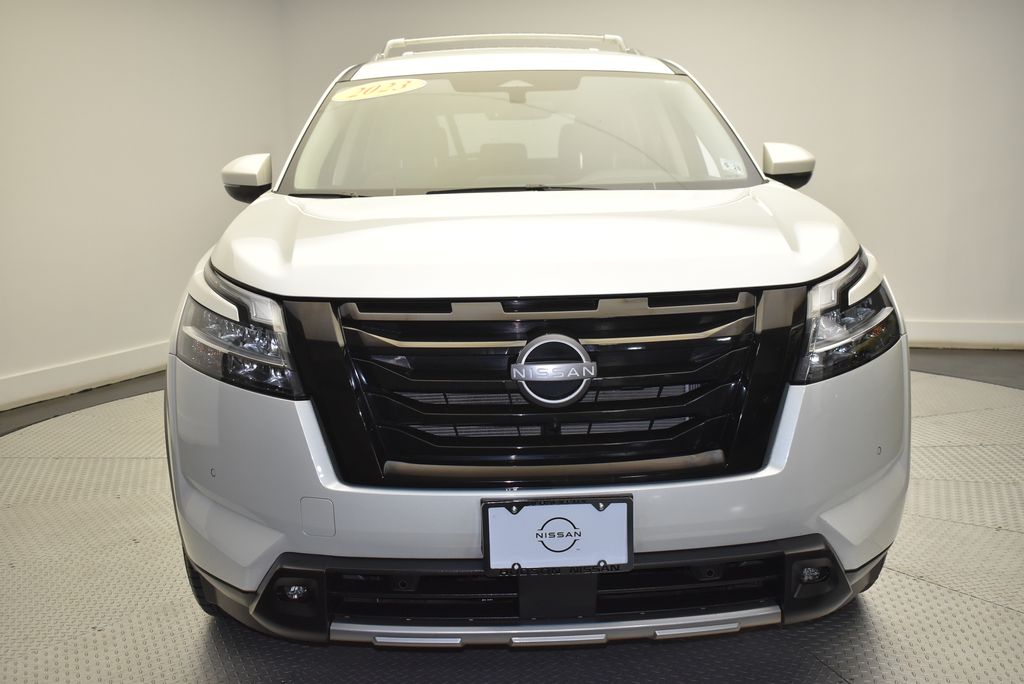 Thumbnail: 2023 Nissan Pathfinder - 2