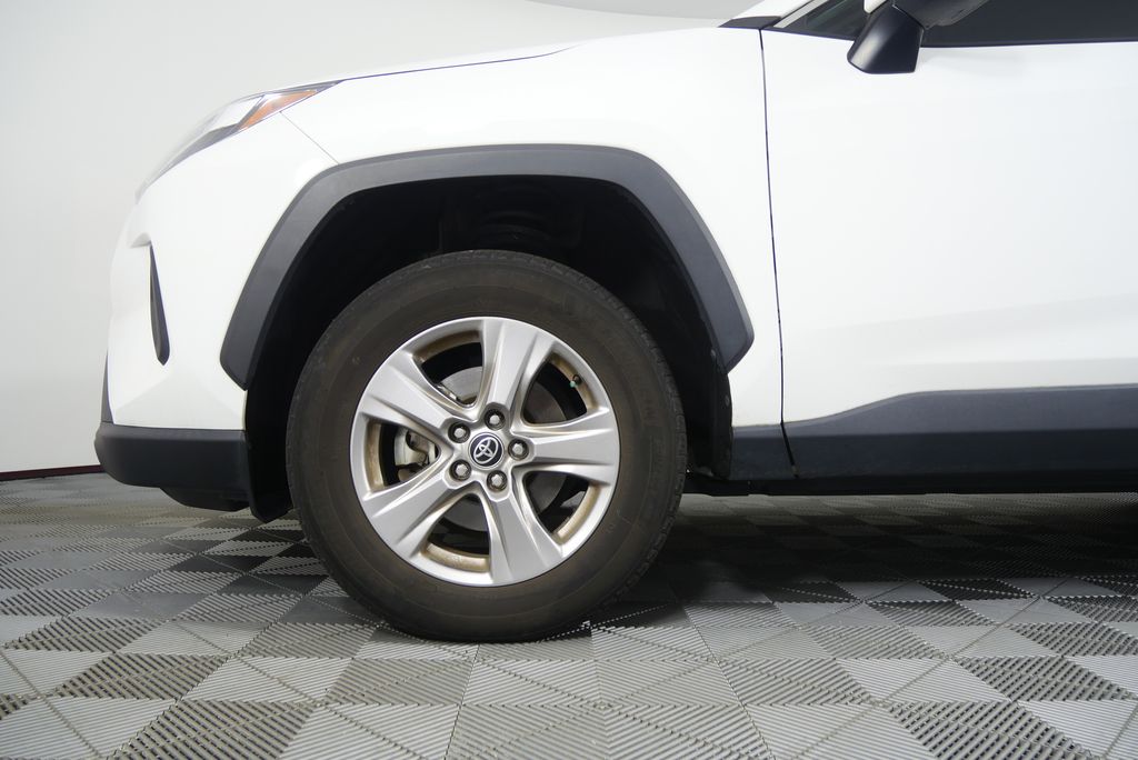Thumbnail: 2022 Toyota RAV4 - 7