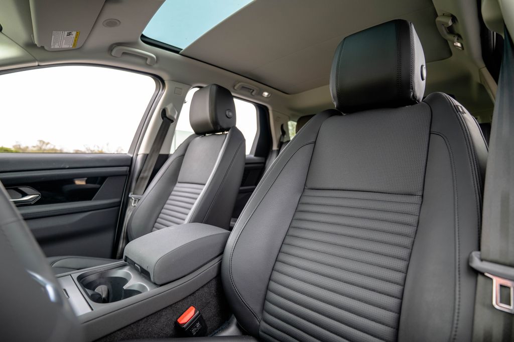 Used 2025 Land rover Discovery Sport SUV