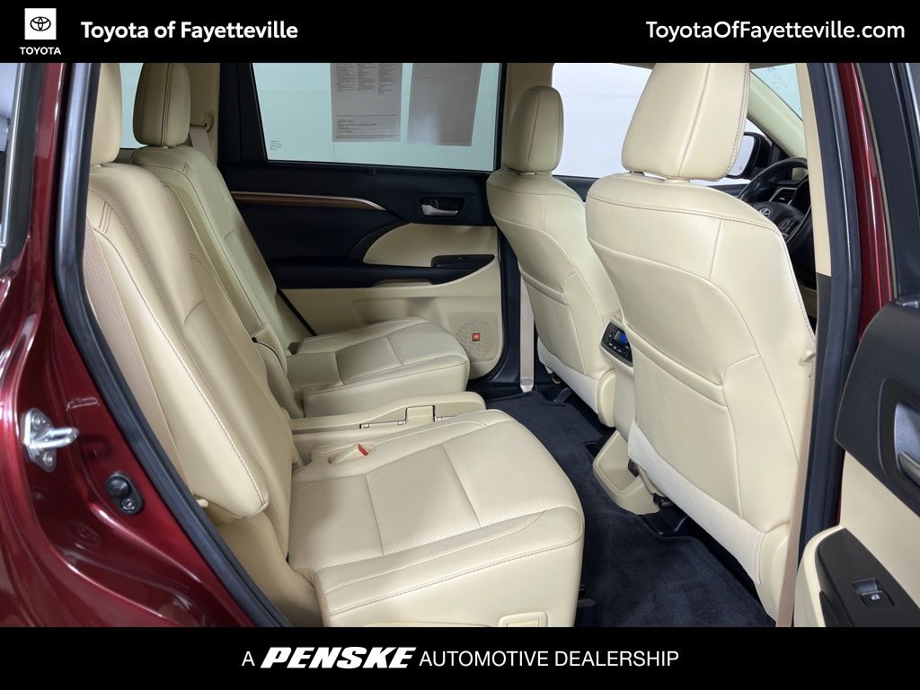 2017 Toyota Highlander Limited 10
