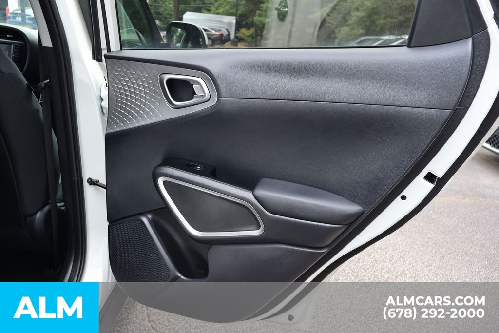 Used 2025 White Kia LX image 24