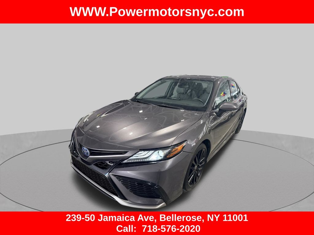 2022 Toyota Camry Hybrid XSE FWD