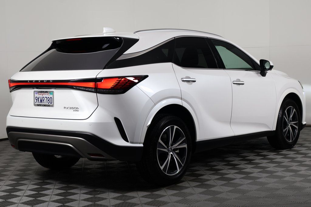 Thumbnail: 2024 Lexus RX - 4