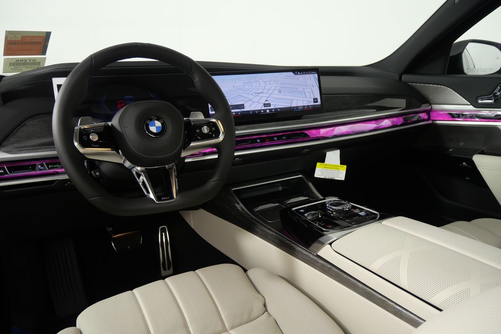 2025 BMW 7 Series 760i xDrive 21