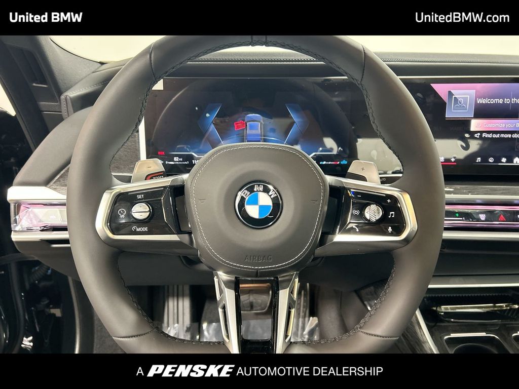 2025 BMW 7 Series 760i xDrive 14