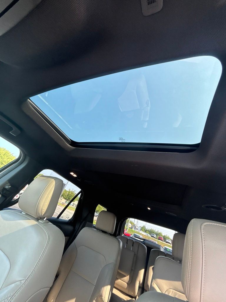 FordExplorer16