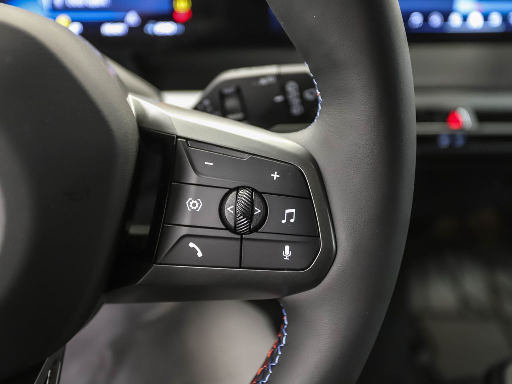 Thumbnail: 2025 BMW iX - 13