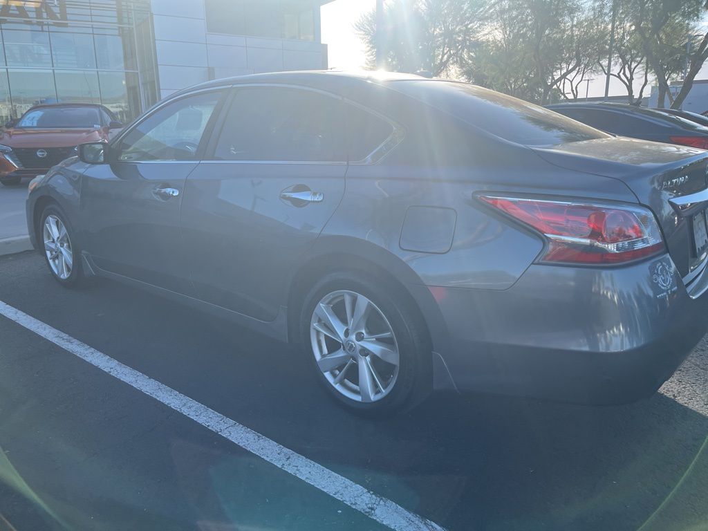 2014 Nissan Altima 2.5 SV 5