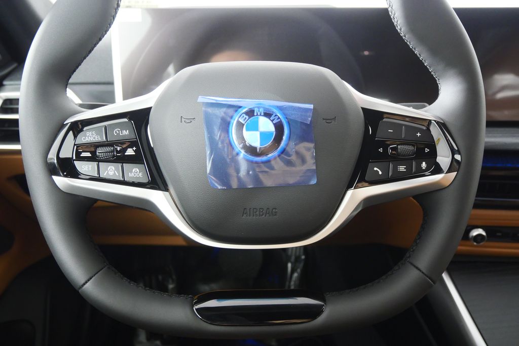 2025 BMW i4 eDrive40 19