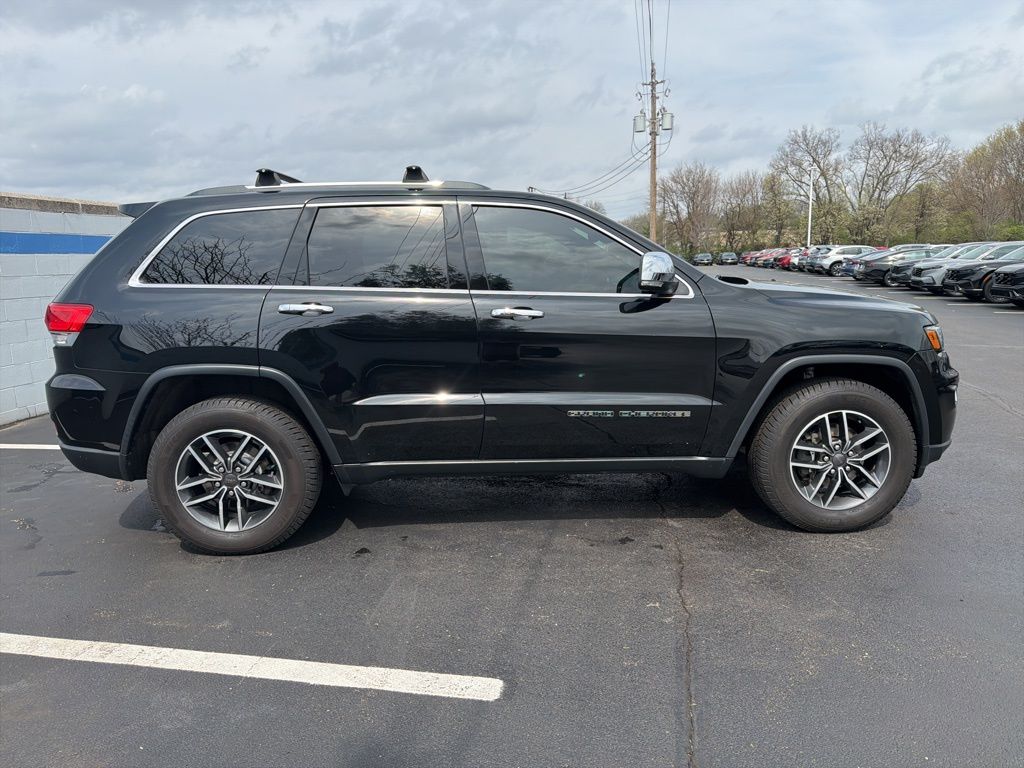 Thumbnail: 2019 Jeep Grand Cherokee - 6