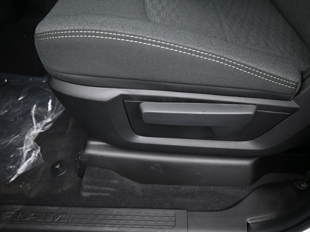 New 2026 Bright White Clearcoat Ram Tradesman image 16