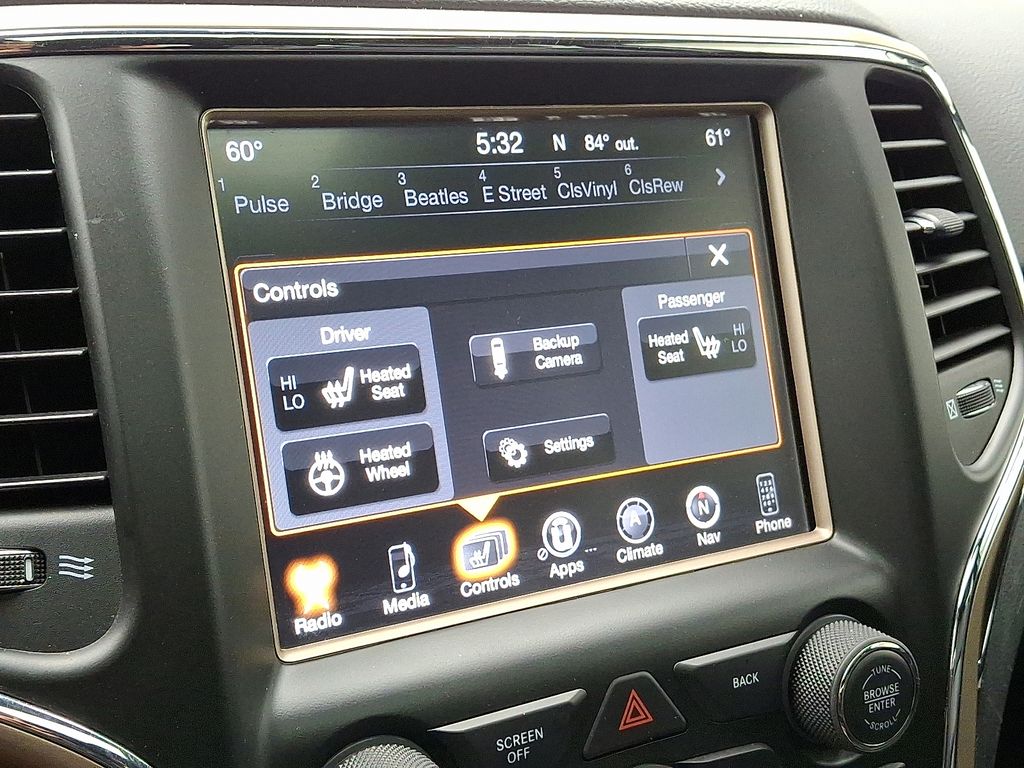 Thumbnail: 2017 Jeep Grand Cherokee - 18