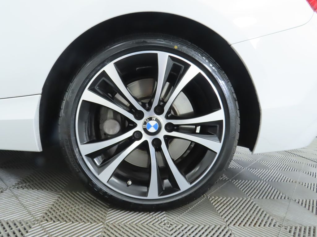 Thumbnail: 2021 BMW 2 Series - 30