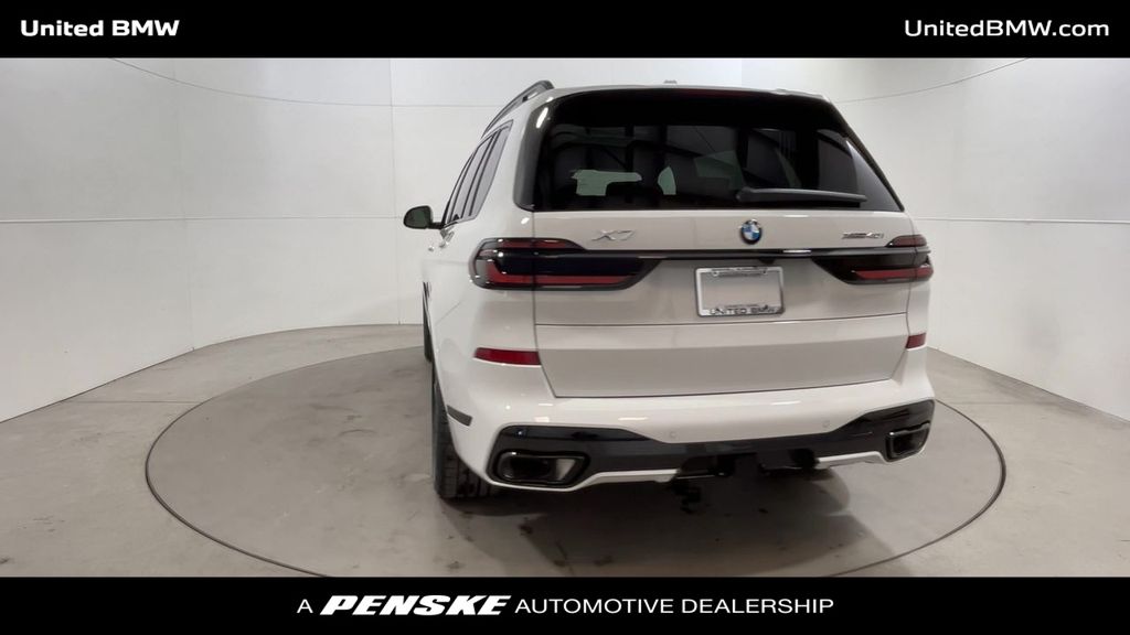 2025 BMW X7 xDrive40i 7