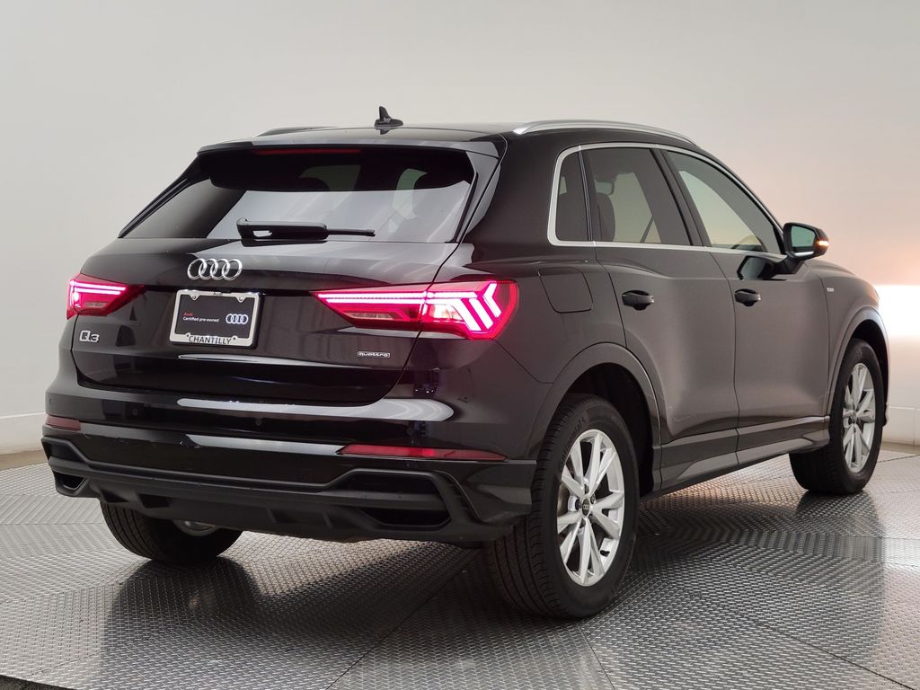 Thumbnail: 2023 Audi Q3 - 5