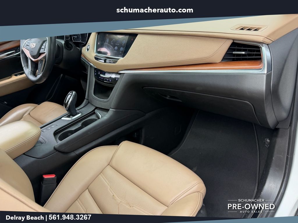 used 2017 Cadillac XT5 car, priced at $17,777