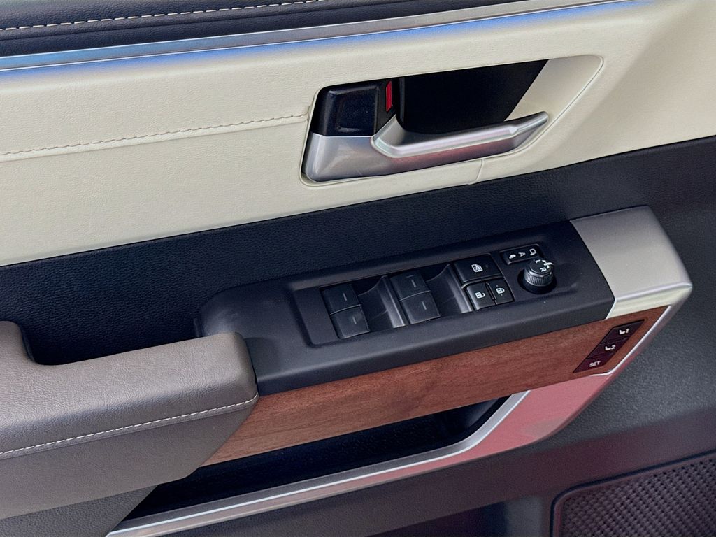 Thumbnail: 2024 Toyota Tundra - 18