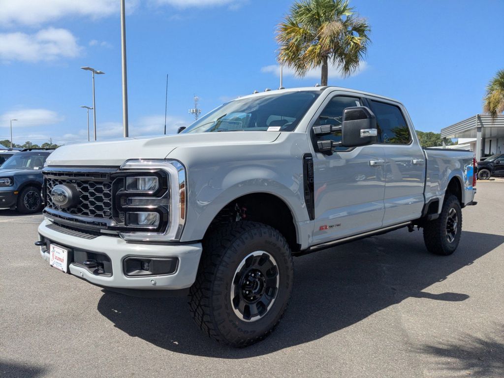 2026 Ford Super Duty F-350 SRW LARIAT