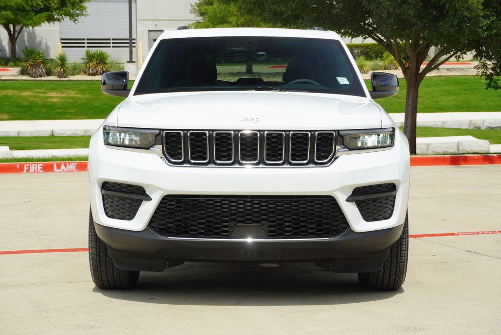 Used Car 2025 Jeep Grand Cherokee  Laredo X For Sale Under $35,000 In Weatherford, Texas